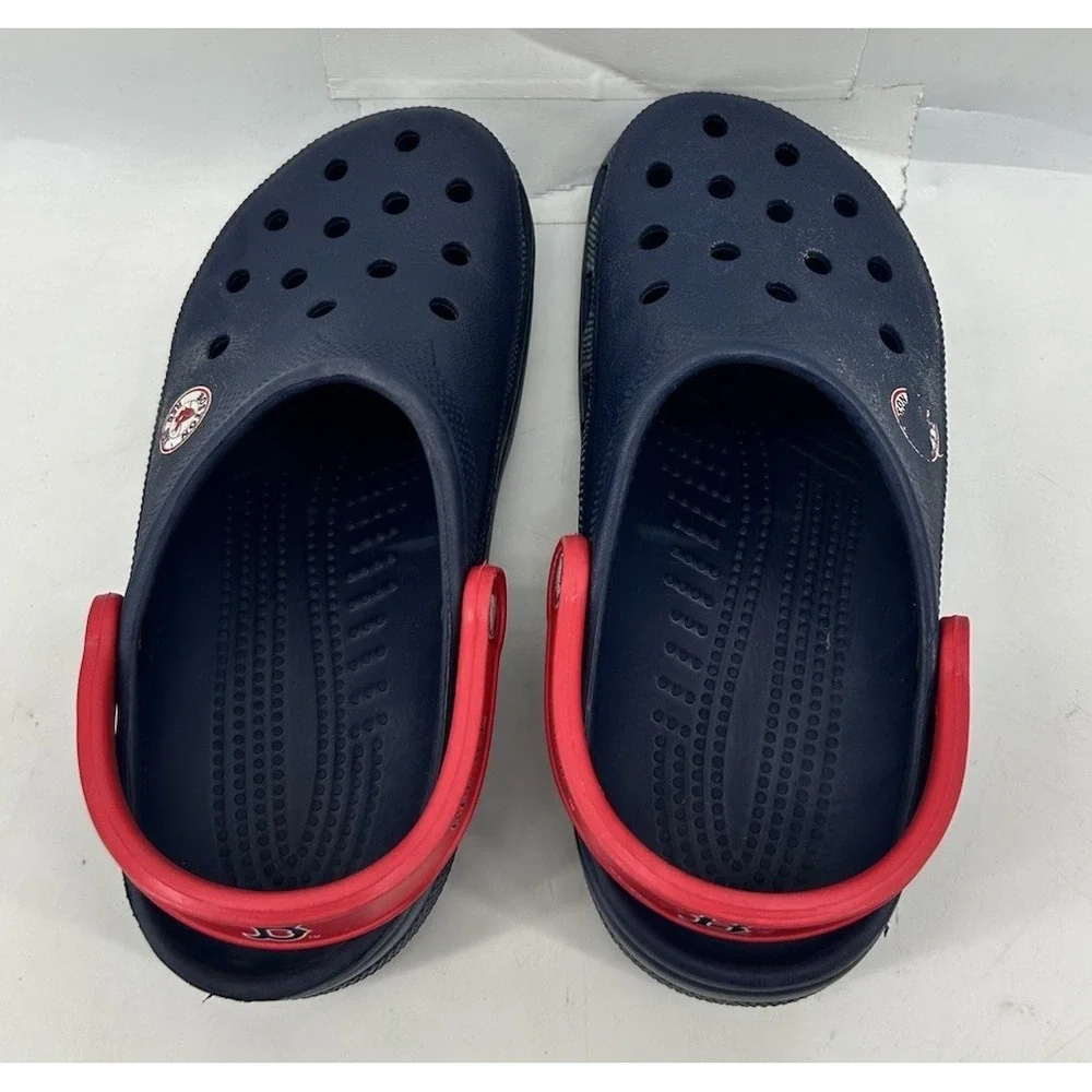 Crocs Classic Slip On Clogs Boston Red Sox MLB Blue Women's 8/9 Men's 6/7